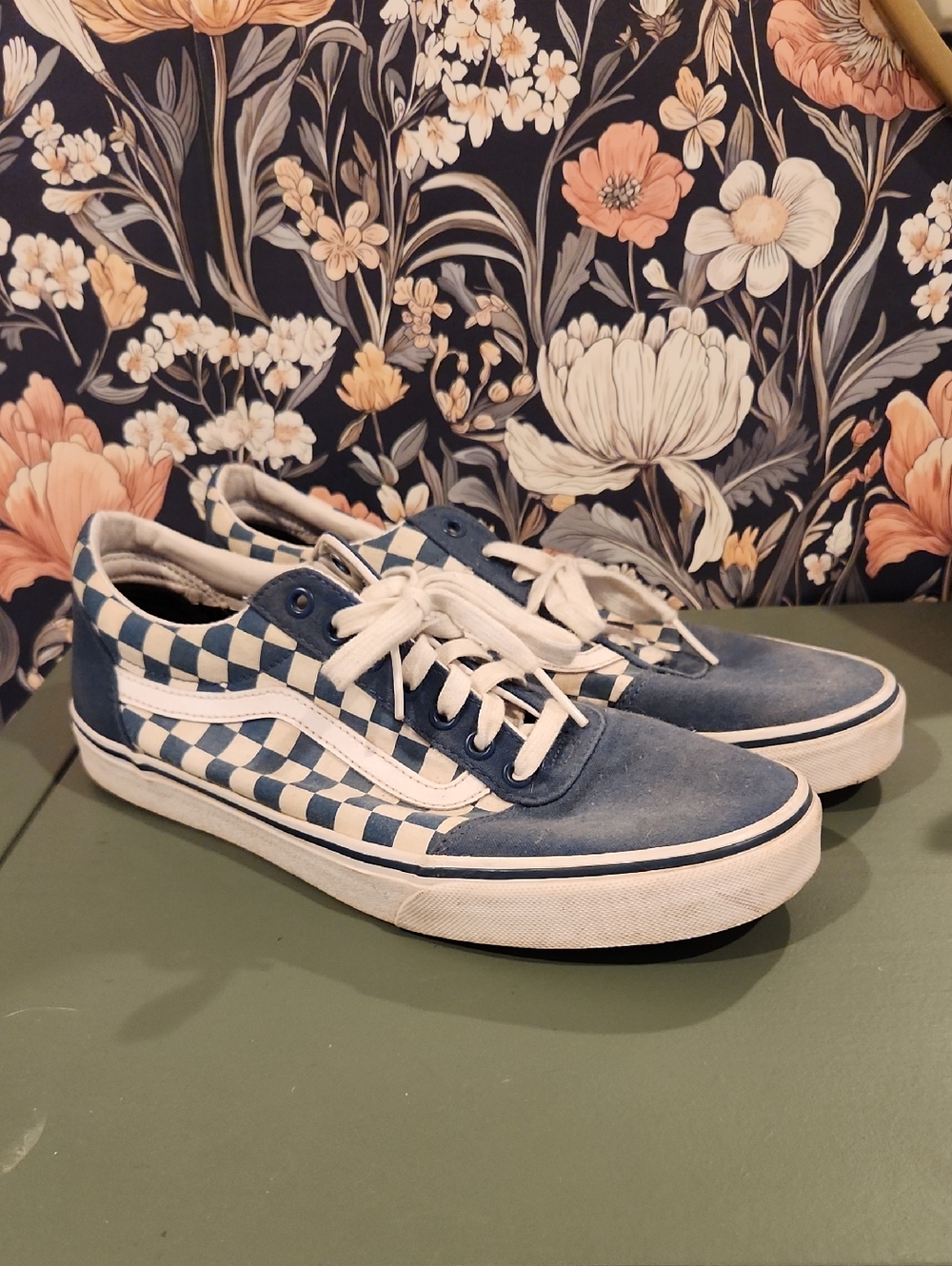 11 Vans Blue and White Checkerboard Old Skool Sneakers